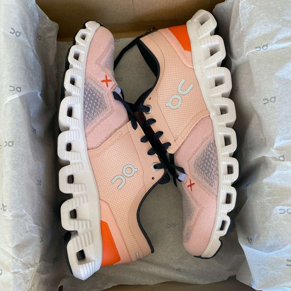 ⚠️SOLD⚠️ NW BOX ON Running CLOUD X 3 Women’s Size 6